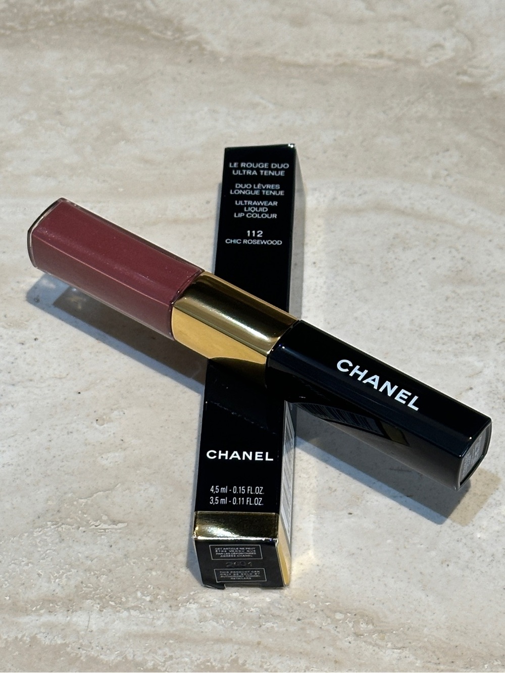 CHANEL LE ROUGE DUO ULTRA TENUE Ultrawear Liquid Lip Colour - 112 CHIC ROSEWOOD